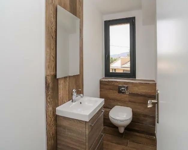 Confidentiel Le Grecale 4*