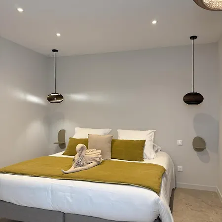 Confidentiel Le Grecale 皮诺托里卡尔达雷洛